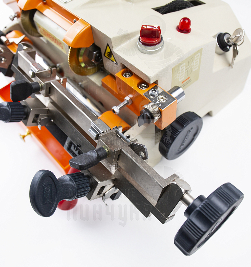 Станок 100Е1 для изготовления ключей WENXING