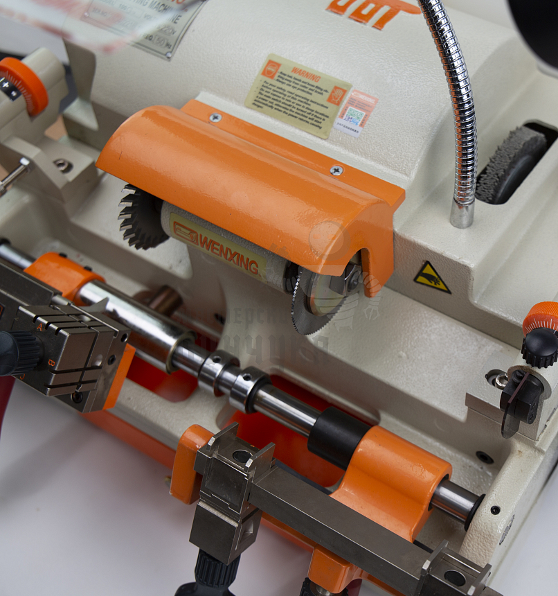 Станок 100G3 для изготовления ключей WENXING