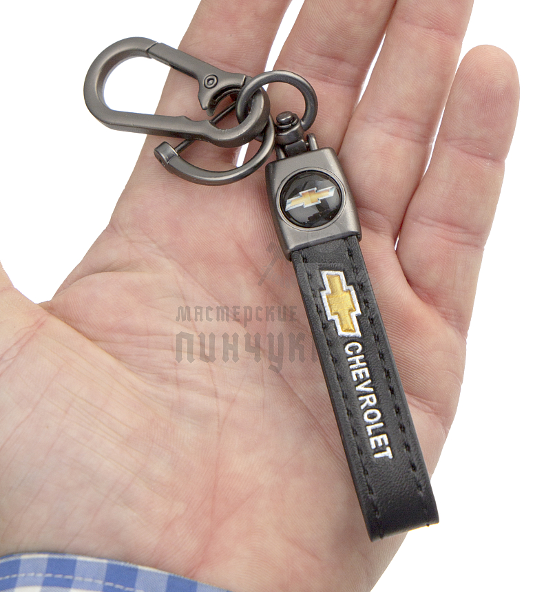 Авто карабин кожаный CHEVROLET