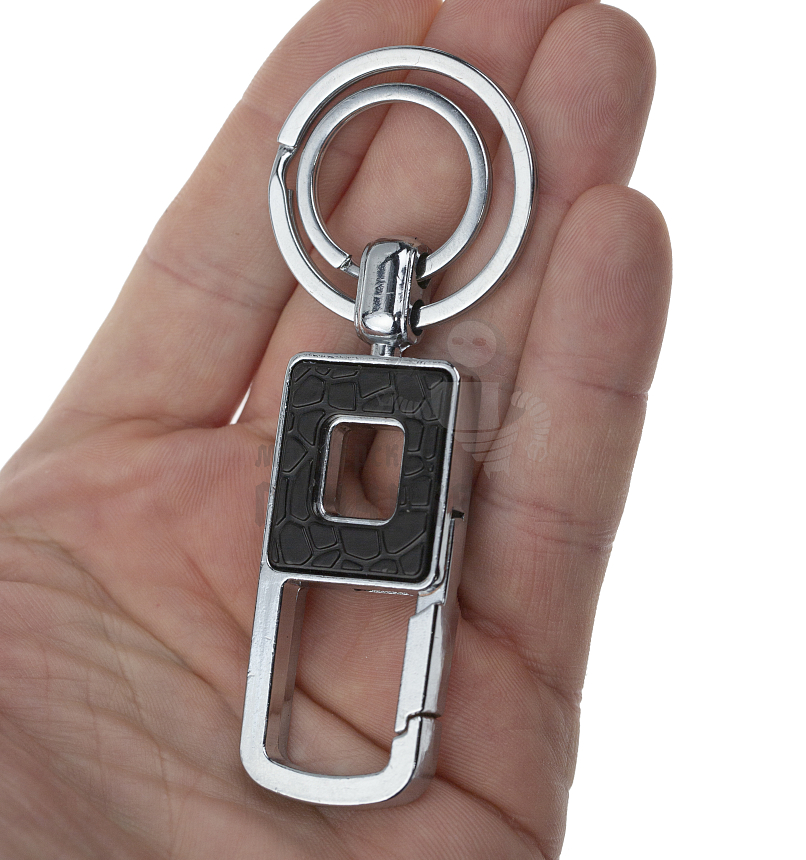 Карабин с двумя кольцами для ключей чёрный