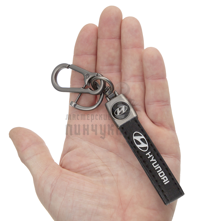 Авто карабин кожаный HYUNDAI