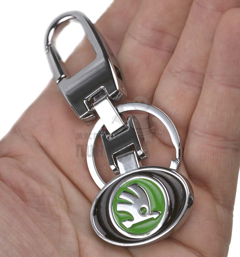Авто карабин с кольцом для ключей SKODA