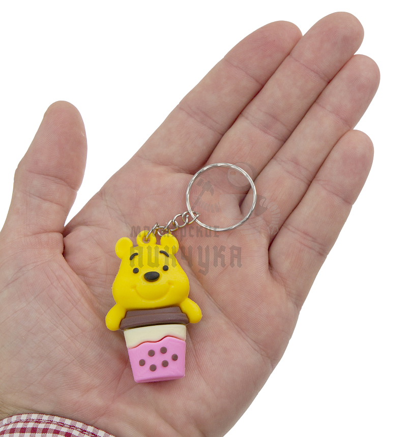 Брелок для ключей "Винни Пух" и молочный коктейль