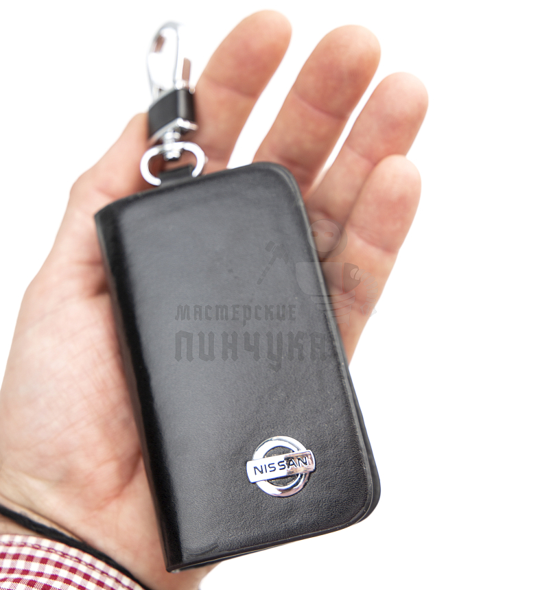 Ключница с карабином NISSAN //