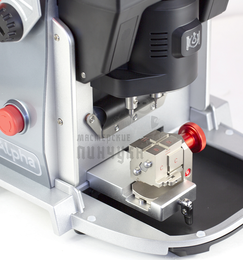 Станок ЧПУ  Hunan Kukai ALPHA PRO для изготовления ключей КНР