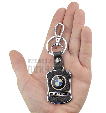 Авто карабин с кольцом для ключей BMW Экокожа (рифленая)