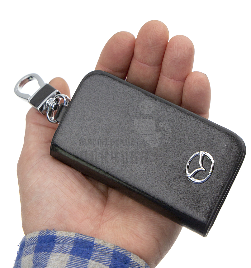 Ключница с карабином MAZDA