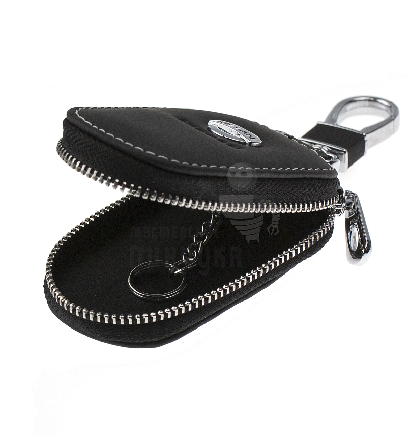 Ключница с карабином NISSAN