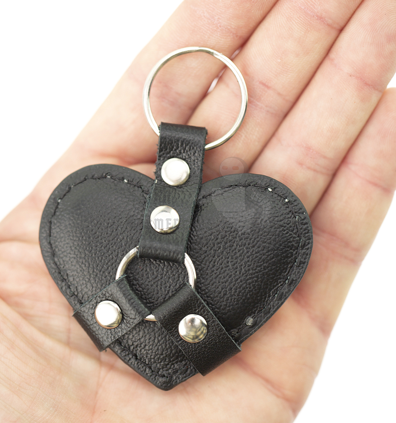 Брелок Сердце, цв.черный