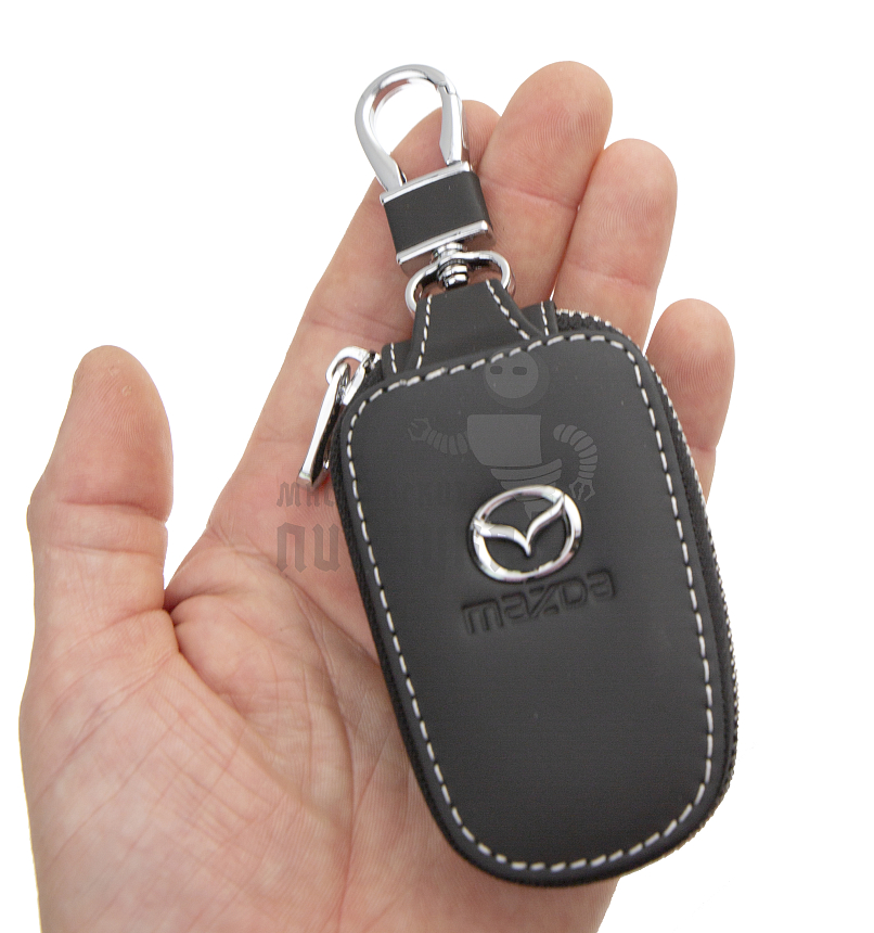 Ключница с карабином MAZDA